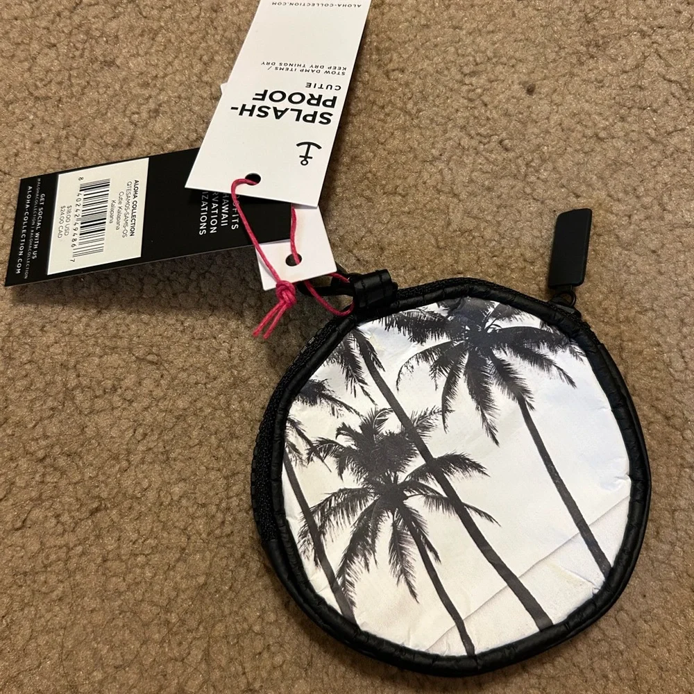 ALOHA Collection Black Palm Tree Cutie Pouch NWT - Picture 1 of 3